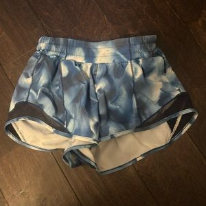blue tie dye lululemon hotty hots size 2